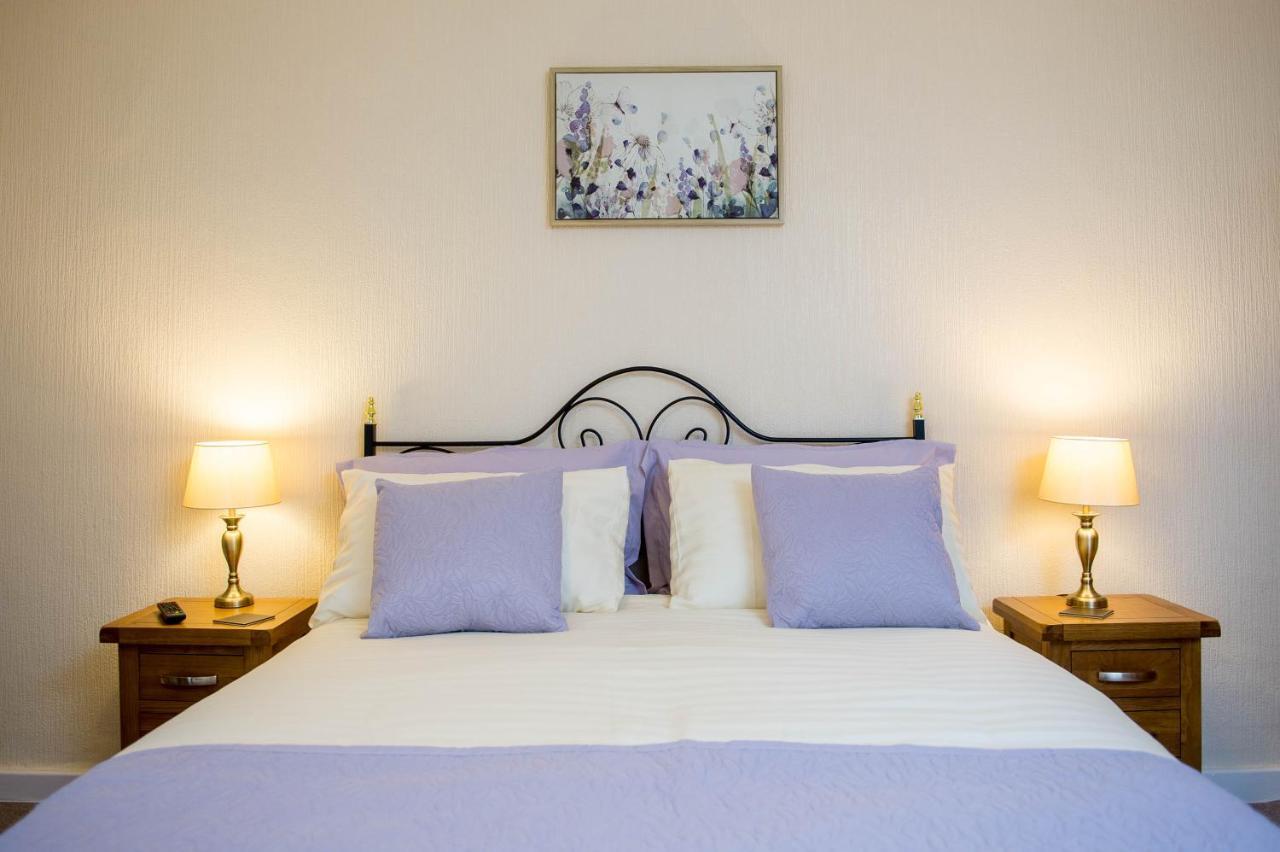 Awel Taf- Central Cottage Ideal For Families, With Parking St Clears Buitenkant foto