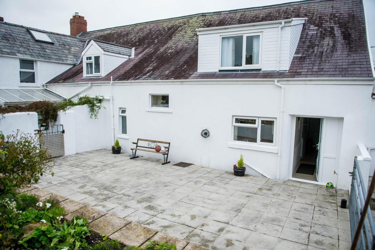 Awel Taf- Central Cottage Ideal For Families, With Parking St Clears Buitenkant foto